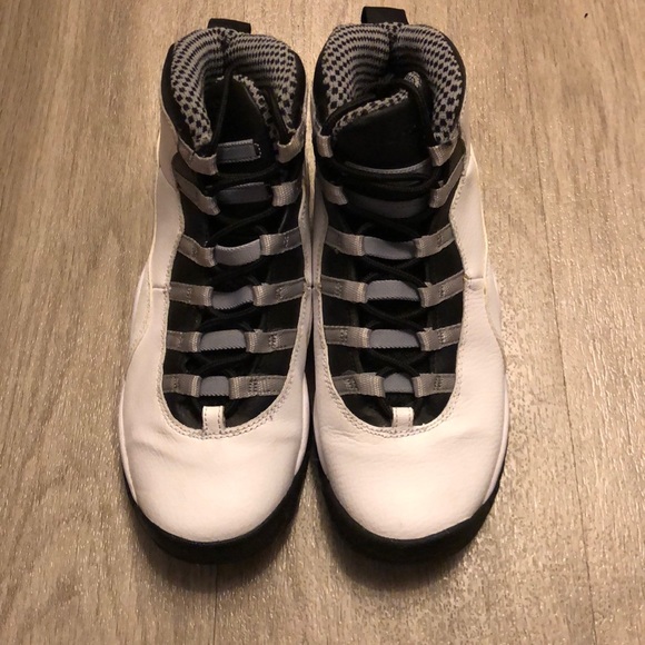 Retro 10 Jordan - Picture 4 of 5